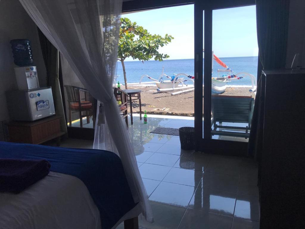 Tambun Sari Beach Homestay อาเม็ด ภายนอก รูปภาพ