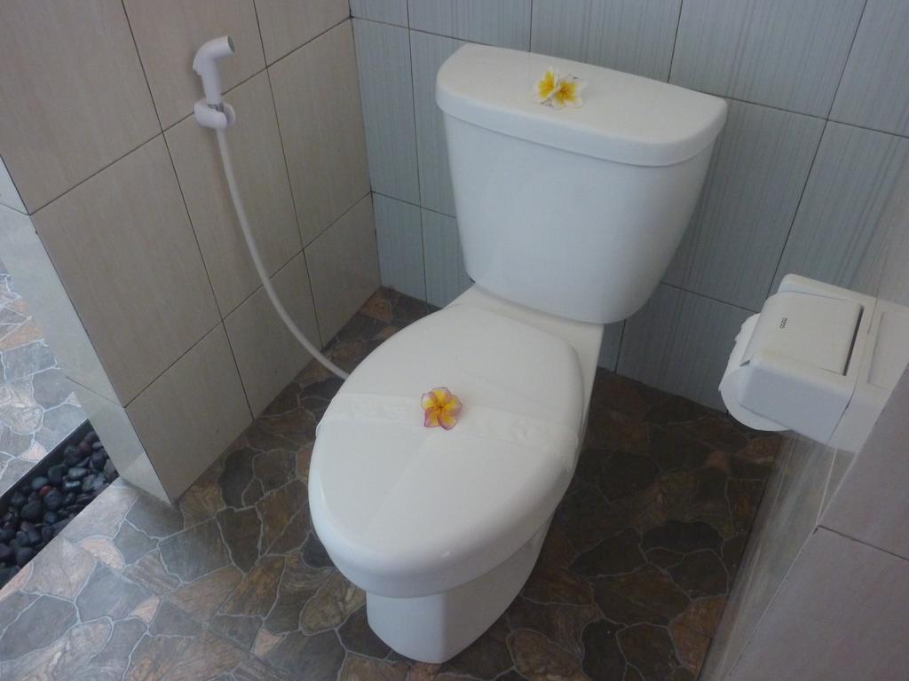 Tambun Sari Beach Homestay อาเม็ด ภายนอก รูปภาพ